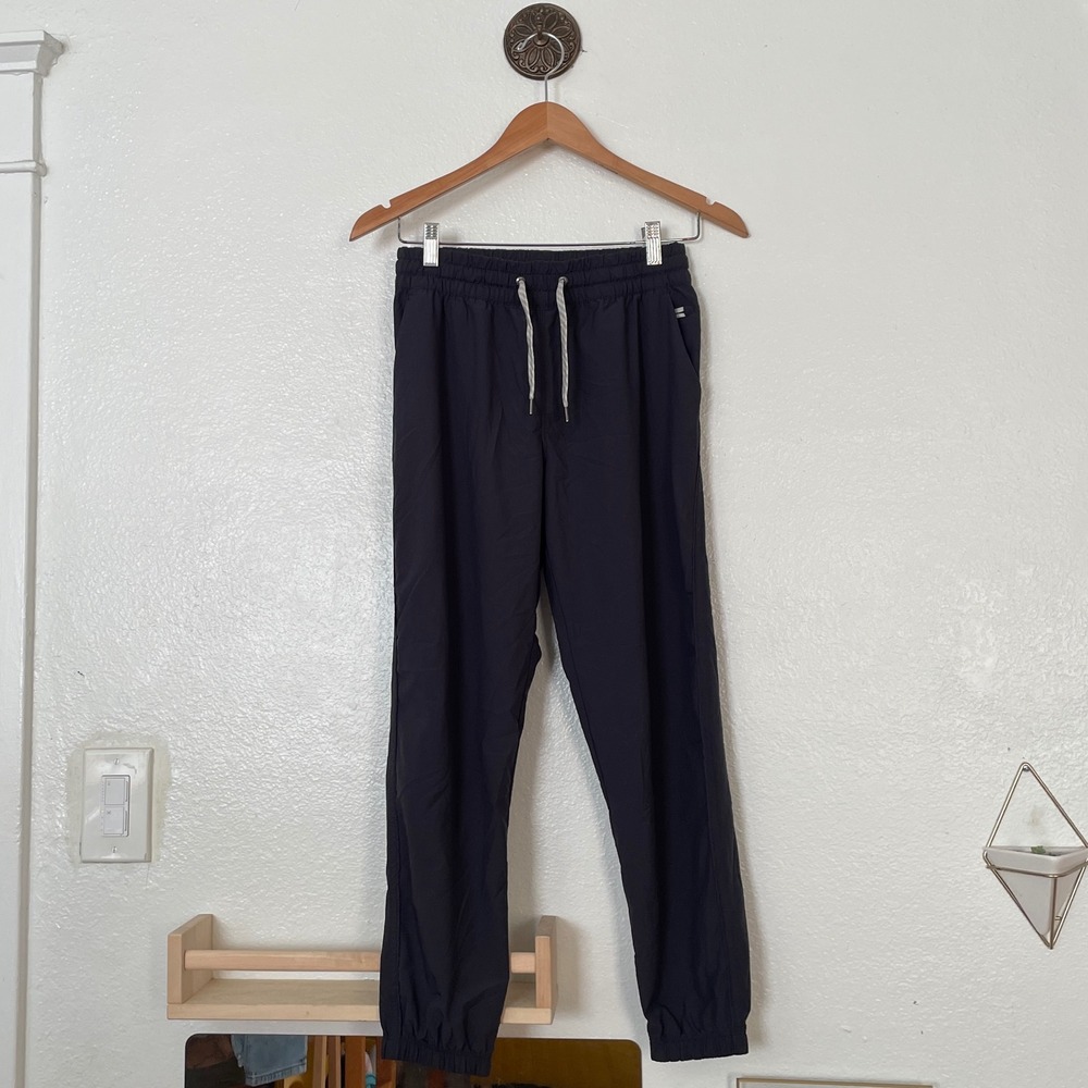 Vuori Performance Joggers Black Charcoal Gray Elastic Waist Pants Small VW420